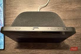 AMAZON ECHO SHOW 8 BROWN