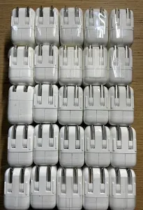 APPLE 12W USB POWER ADAPTER