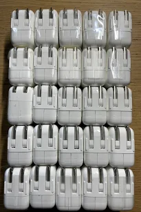 APPLE 12W USB POWER ADAPTER