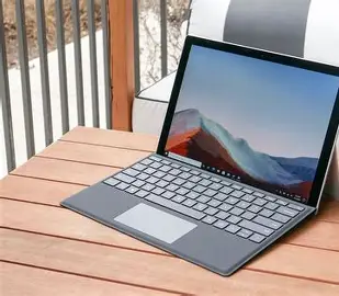 SURFACE PRO 7 +