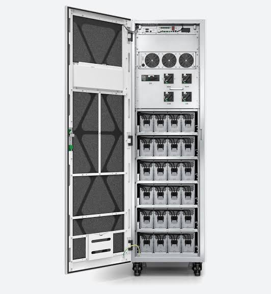Easy UPS 3S 10 kVA 400 V 3:3 UPS With Internal Batteries