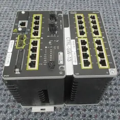 Cisco IE-3300-8T2X-E - Image 2