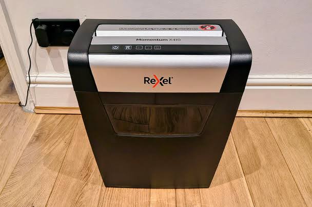 REX PAPER SHREDDER X410